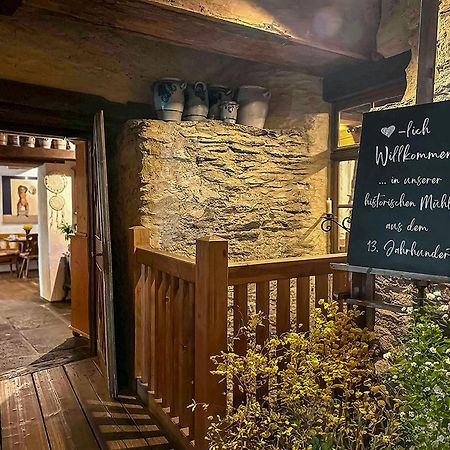 Landgasthof Zum Weissen Schwanen Braubach Bagian luar foto