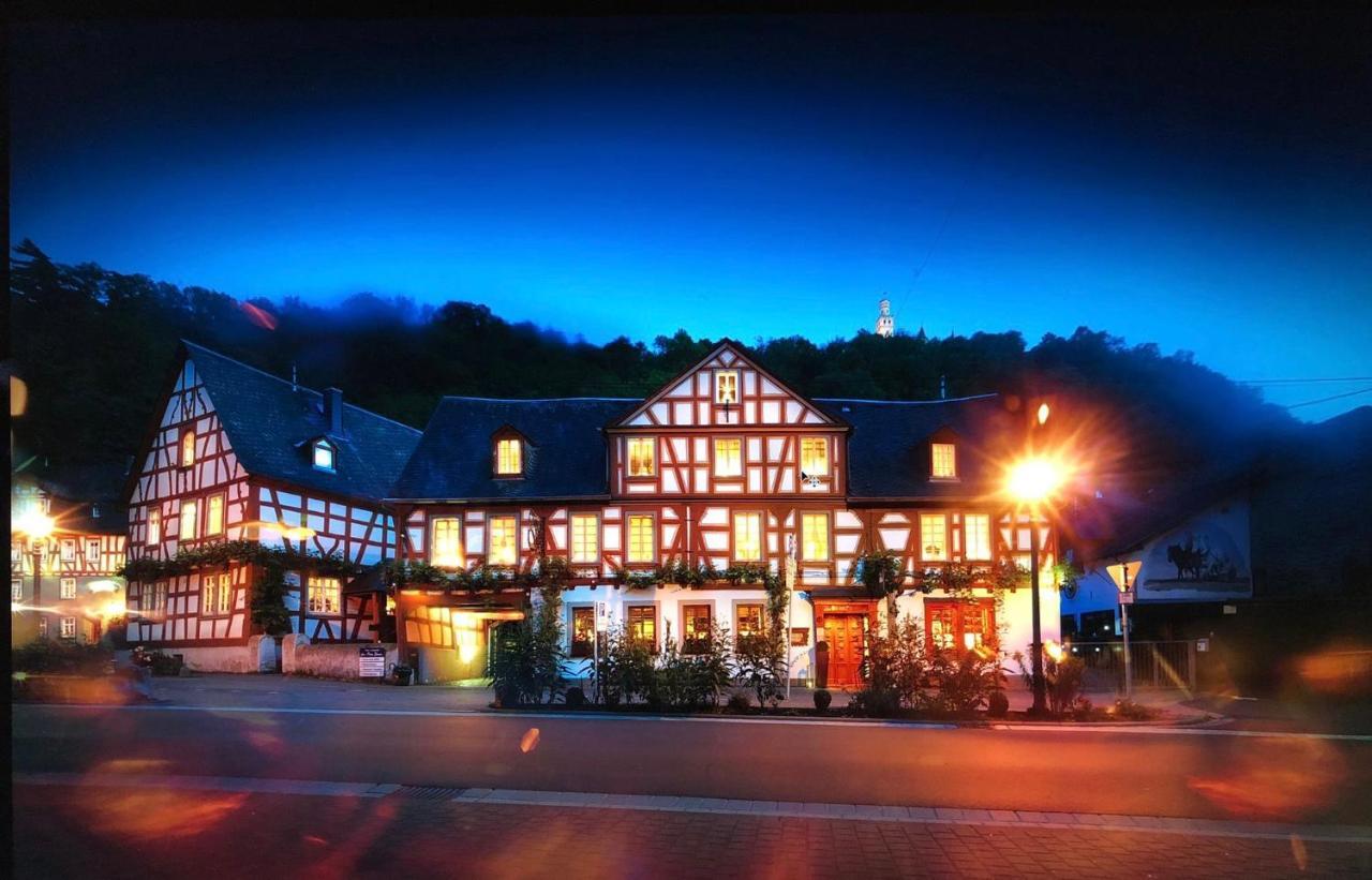 Landgasthof Zum Weissen Schwanen Braubach Bagian luar foto