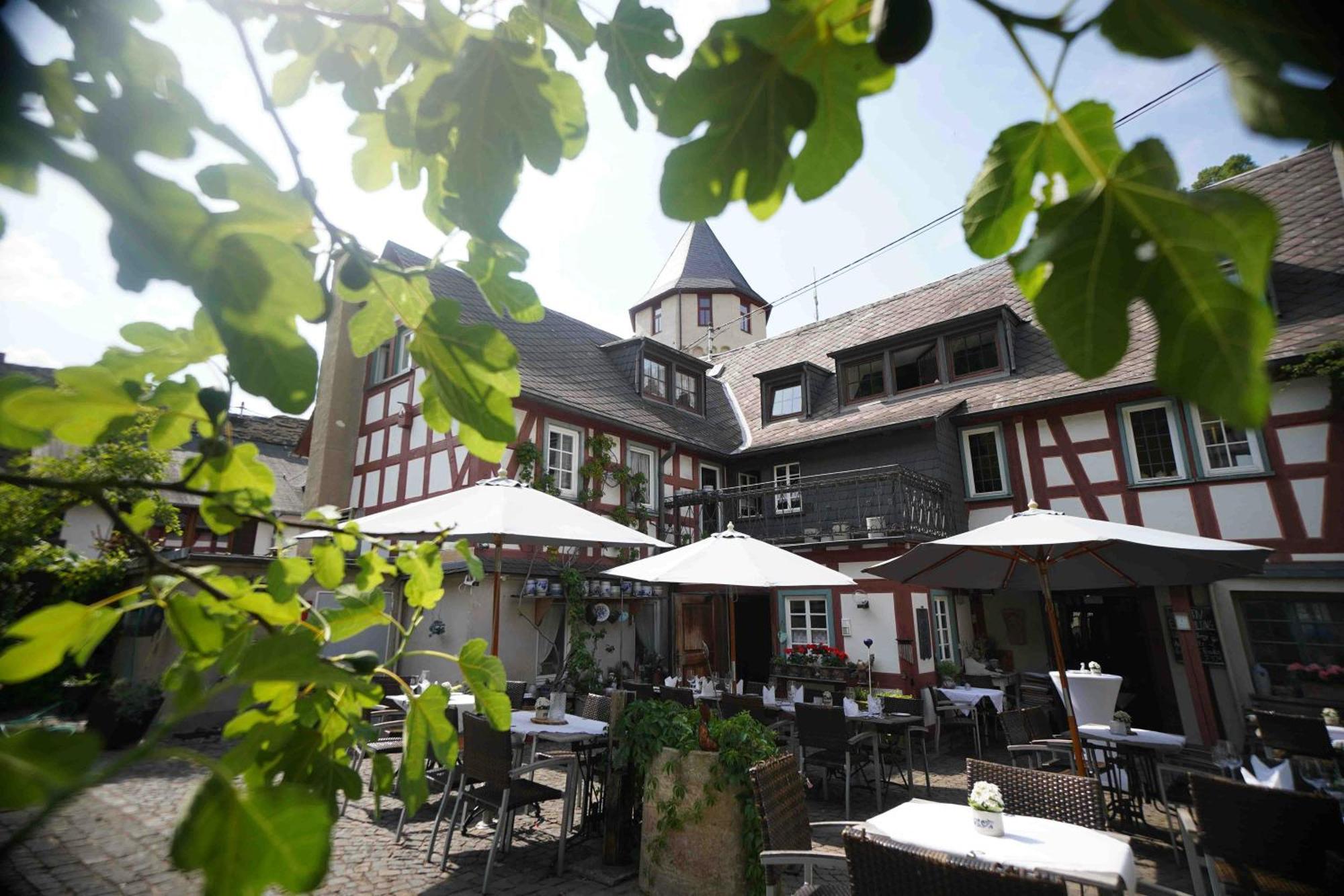 Landgasthof Zum Weissen Schwanen Braubach Bagian luar foto